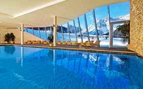 Der Panoramapool im Spabereich